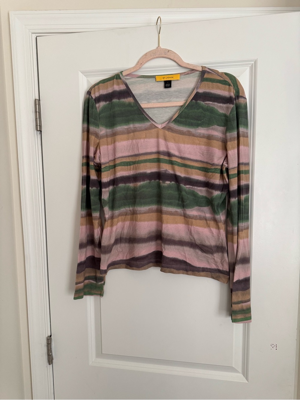 ST. john top size large